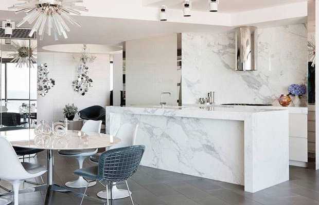 Tấm Ốp Tường Nhựa Lam Sóng Giả Gỗ - Mẫu 49 - Hình thực tế 3